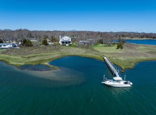 1940 Mason Dr, Cutchogue, NY 11935