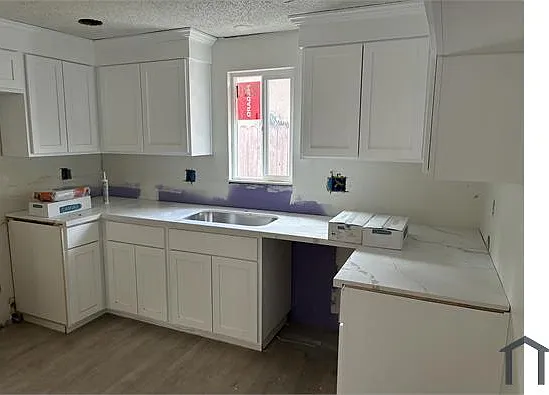 1404 N Park St — Photo 4
