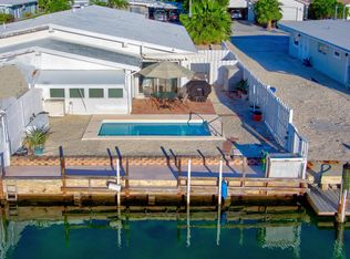 201 9th St, Key Colony Beach, FL 33051