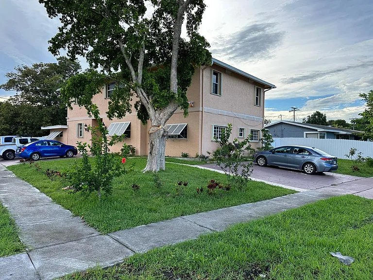 2901 SW 5th St — Photo 17