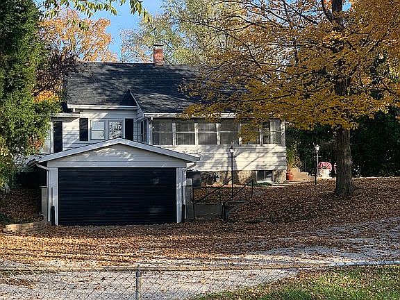 2nd image of 406 N 3rd St