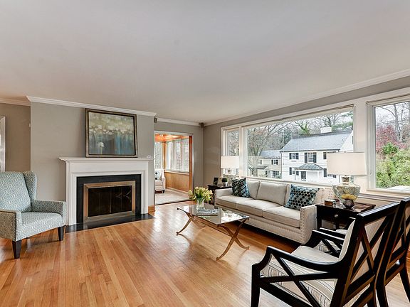 Large Open Entertaining Spaces with FIreplace