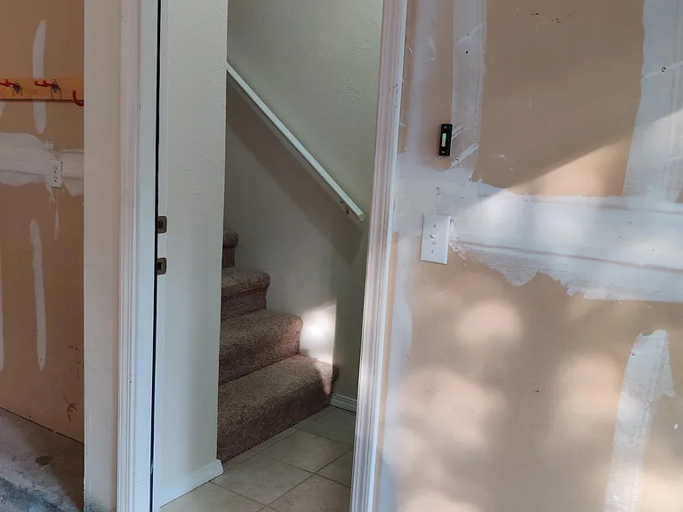 76 Loma Vista Dr — Photo 3
