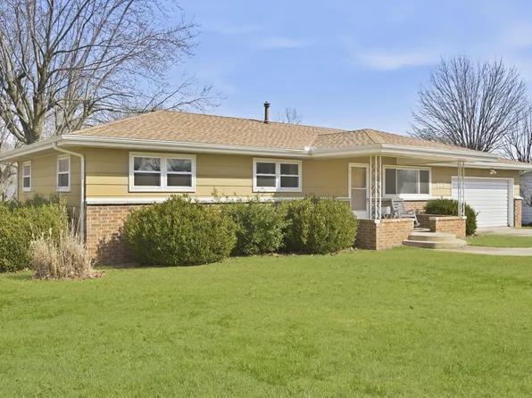 723 E Walnut Street, Aurora, MO 65605