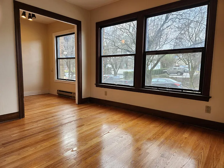 614 10th Ave E #104 — Photo 15