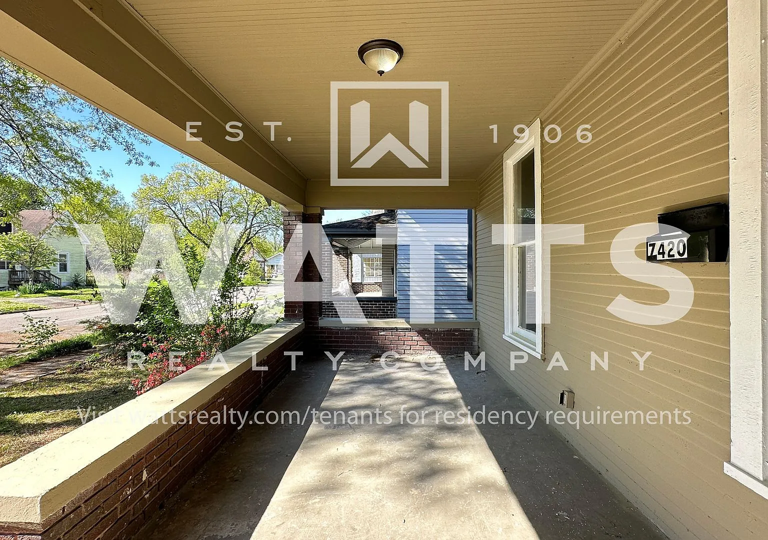 3-Bed 2-Bath Century House in Wahouma Community — Photo 2