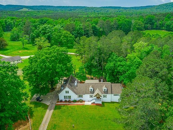 2nd image of 721 Gowan Rd