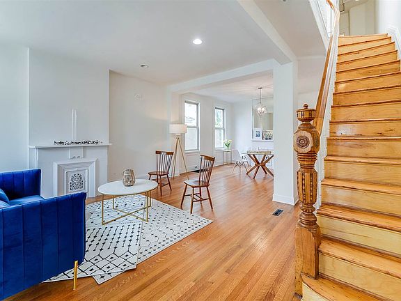 5th image of 126 Atlantic St