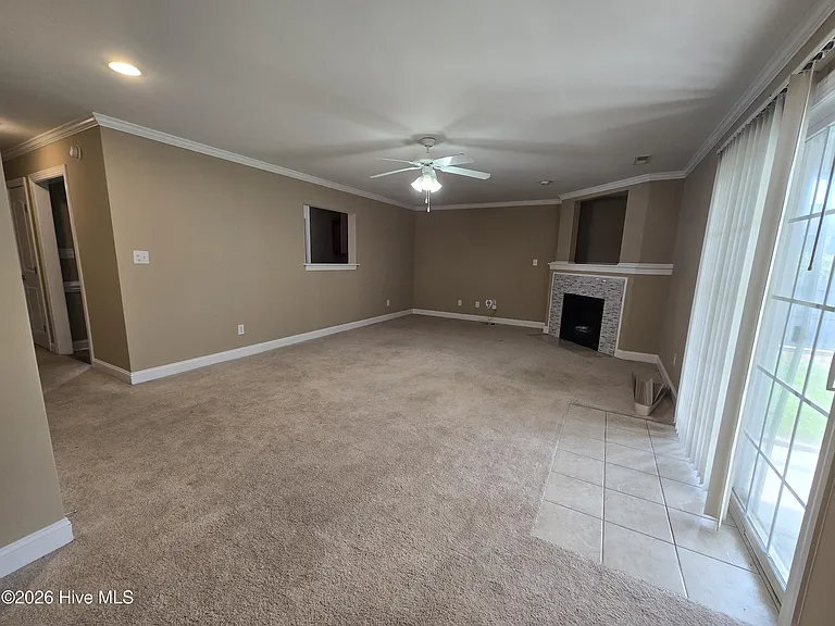 2045 Cambria Dr #A — Photo 7