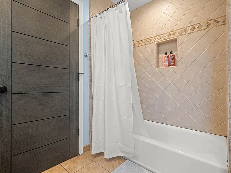 5433 Royer Ave — Photo 29