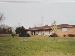 210 Narrow Gauge Rd, Trenton, TN 38382