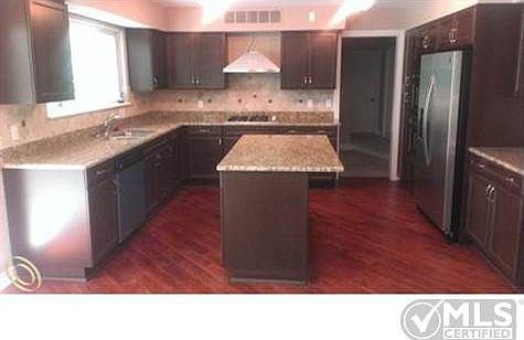 KITCHEN 4.jpg