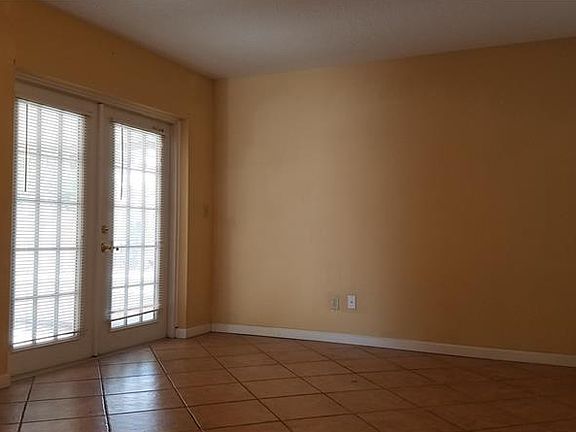4th image of 1907 Derbywood Dr