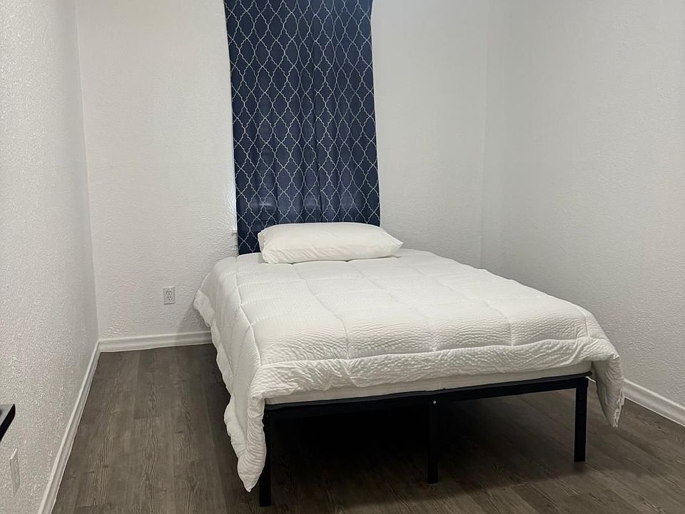 1st image of 2005 Gorman St Room 4-D