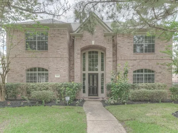 2518 Princeton Dr, Pearland, TX 77584