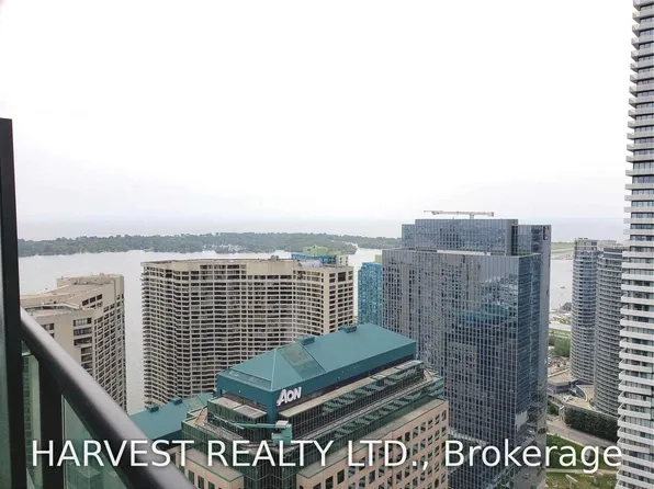 33 Bay St, Toronto, ON
