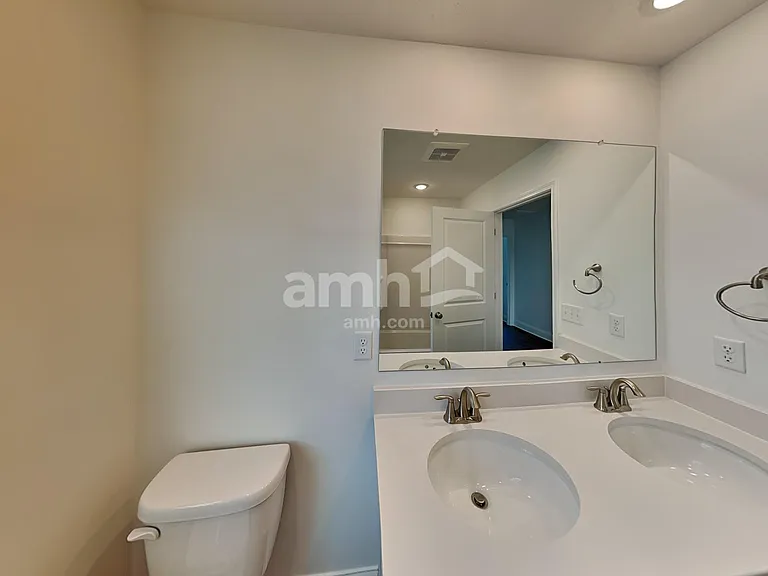 8428 Merlin Dr — Photo 19