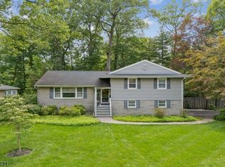 198 Pittsford Way, New Providence, NJ 07974