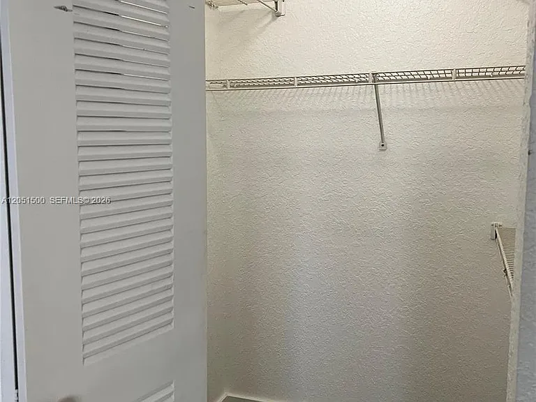 2831 N Oakland Forest Dr #210 — Photo 12