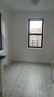 Rented by Hillel Realty Group | media 29