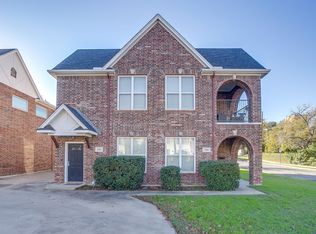 2706 McCart Ave, Fort Worth, TX 76110