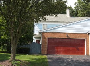 228 Winding Hill Dr, Lancaster, PA
