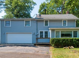 25345 W Rockford St, Ingleside, IL 60041