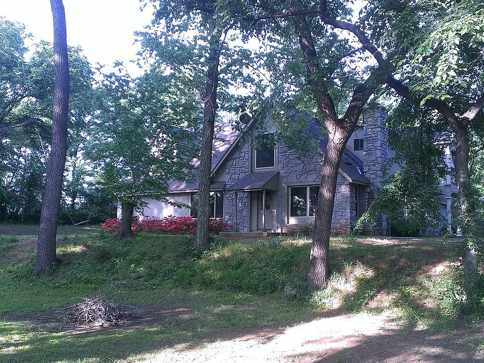 Gorgeous Country French 5 acres +/-