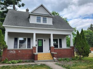 655 S Evergreen Ave, Kankakee, IL 60901