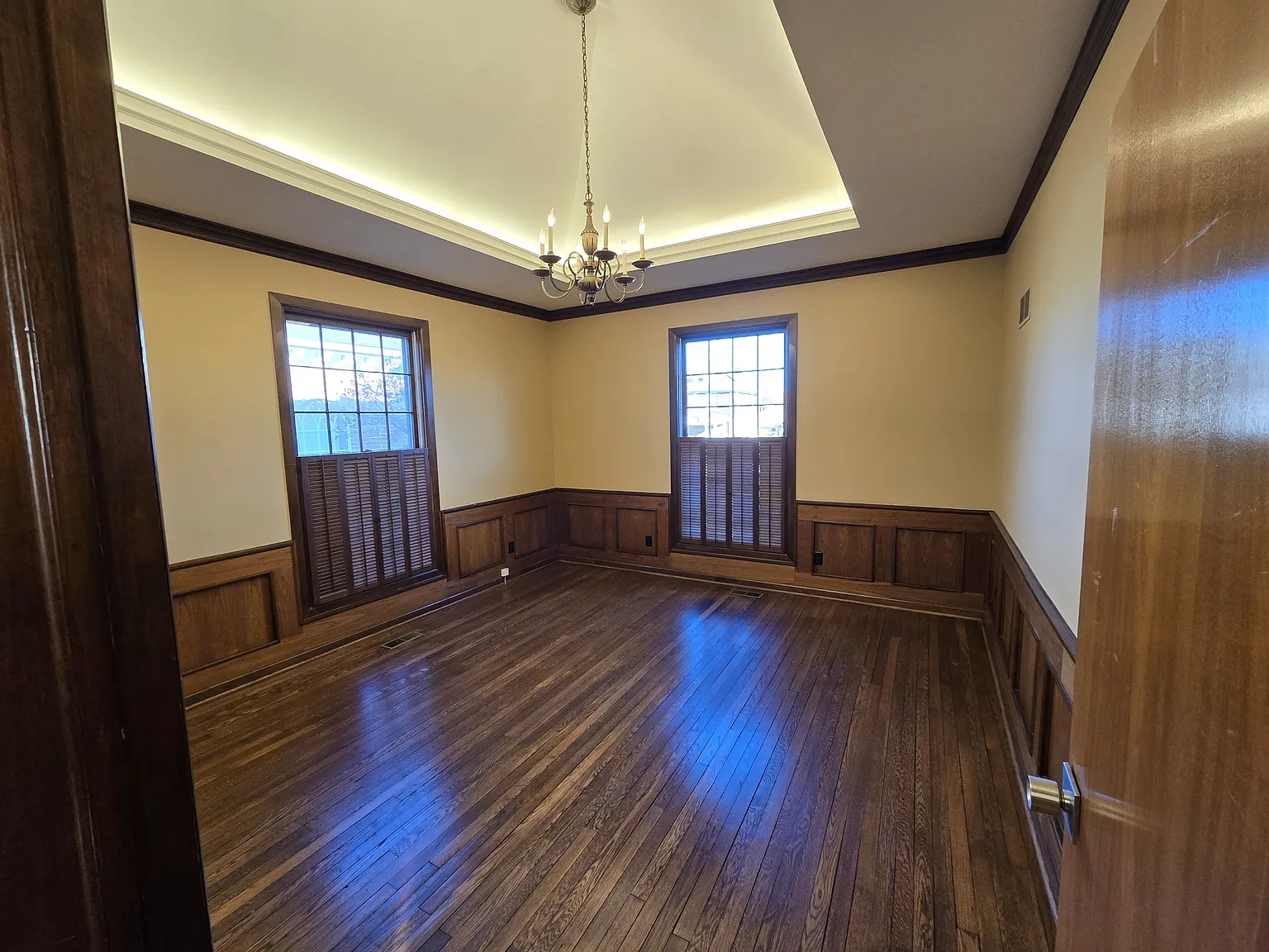 216 S Spring St Independence MO 64050 - 1 — Photo 2