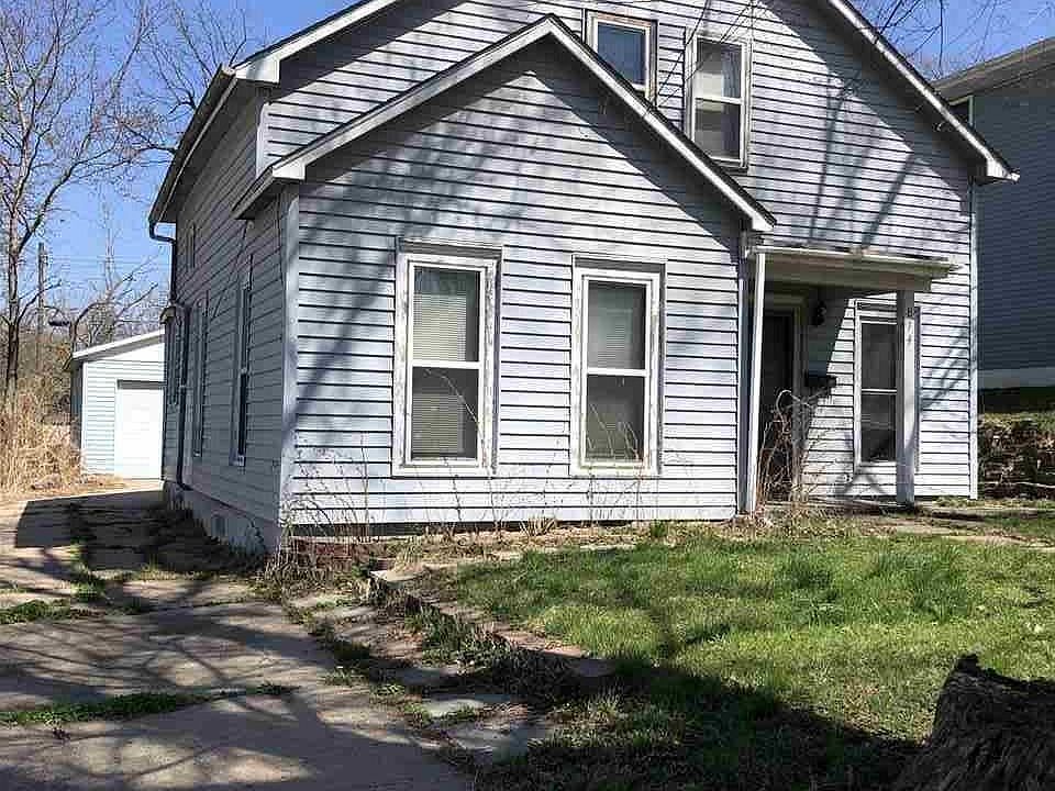 1st image of 814 4th Ave