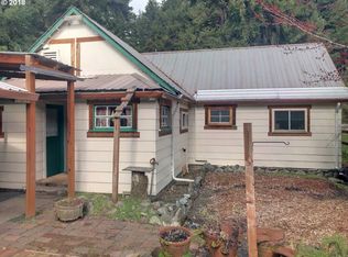 39404 Row River Rd, Dorena, OR 97434