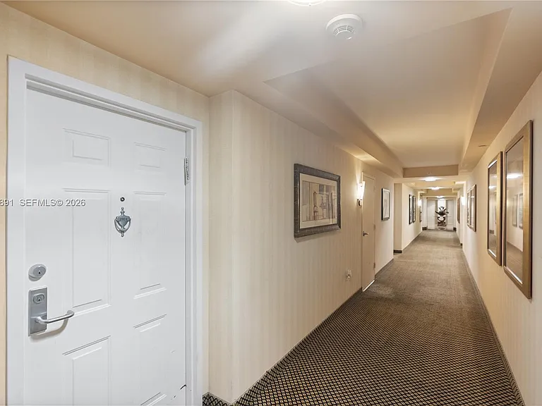 19501 W Country Club Dr #1904 — Photo 32