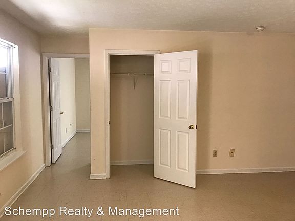 5th image of 526 Locher Aly APT 104