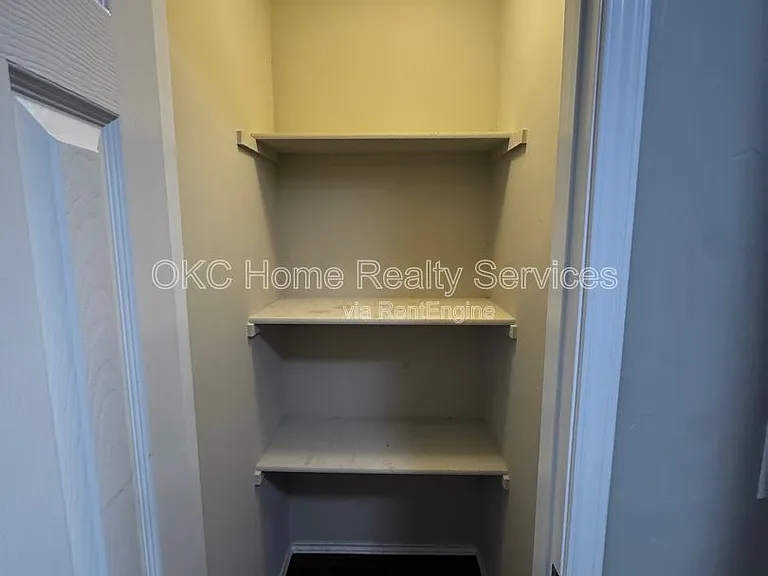 9904 Jackrabbit Rd — Photo 17