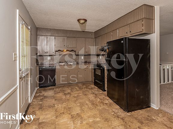 5th image of 3104 Cobblestone Dr