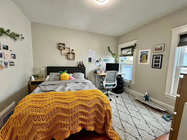 36 Simpson Ave #1 — Photo 8