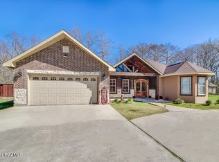 382 Nezat Rd, Opelousas, LA 70570