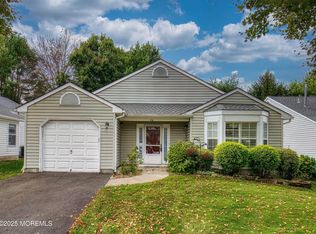 24 Mayapple Dr, Brick, NJ 08724