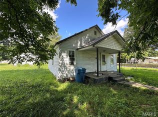 950 2nd St, New Madrid, MO 63869