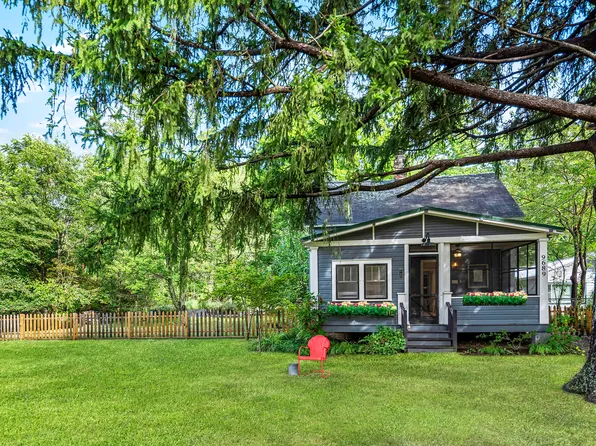 9689 Union Pier Rd, Union Pier, MI 49129