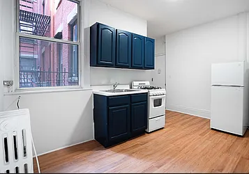 Rented by R New York