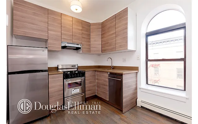 Rented by Douglas Elliman | media 26