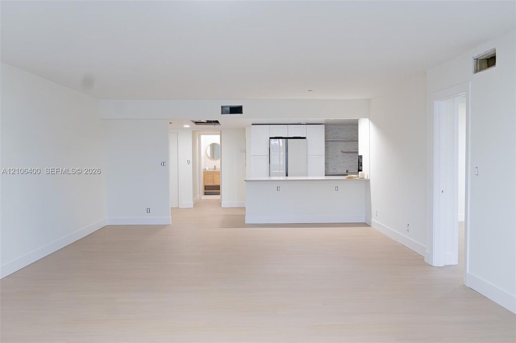 3051 N Course Dr APT 107, photo 2