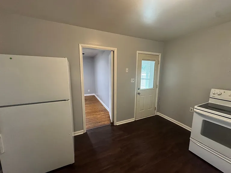 963 Green Ridge Rd — Photo 6