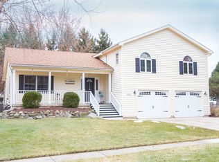 3701 Biscayne Rd, McHenry, IL 60050