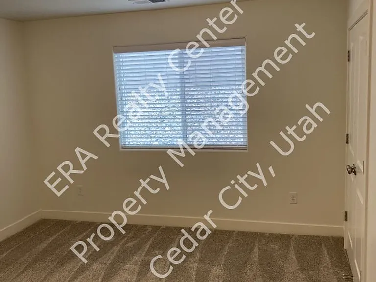 2334 N 450 W — Photo 15