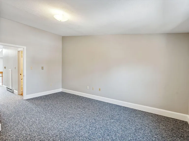 210 Beach St #18 — Photo 16