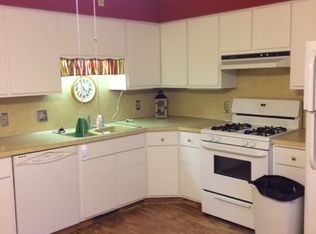 887 Andover Ct SE, Kentwood, MI 49508