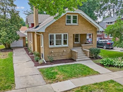 320 Allen Ave, West Chicago, IL, 60185
